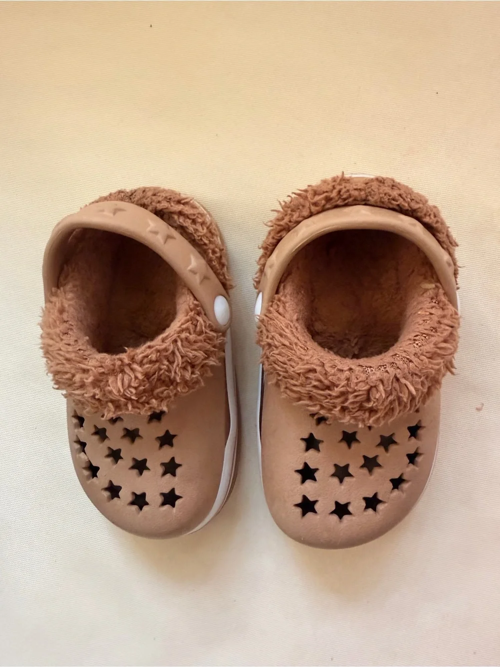 Kids Star Cutout Clogs